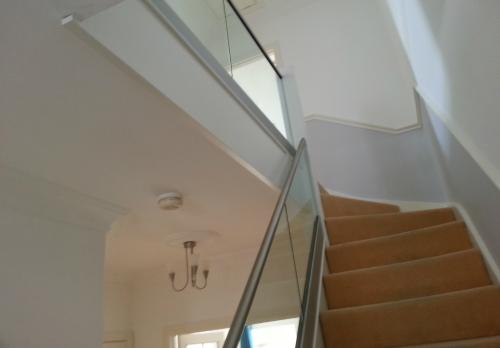 540-Indoor frameless glass banister and landing big