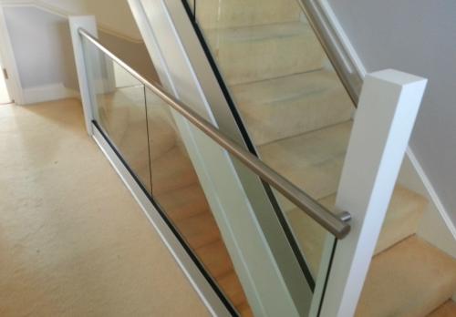 541-Indoor frameless glass landing balustrade big