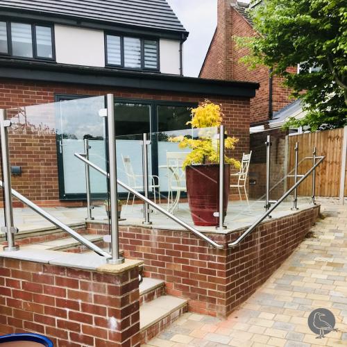 insta-semi-frameless-stainless-glass-balustrade-steps-ramp