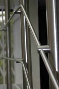 781-FT Aston stainless steel round bar infill